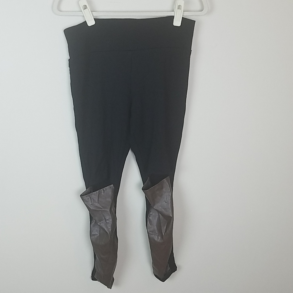 🍄Tantrum Ink Bloomingdales leggings cut out knee